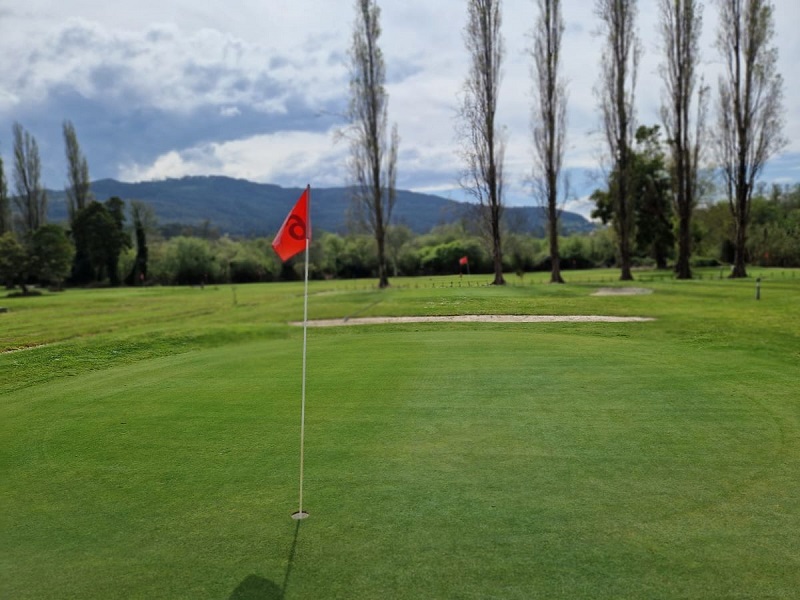 CAMPO PITCH AND PUTT